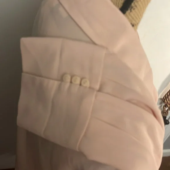 Top - Picture 5 of 8